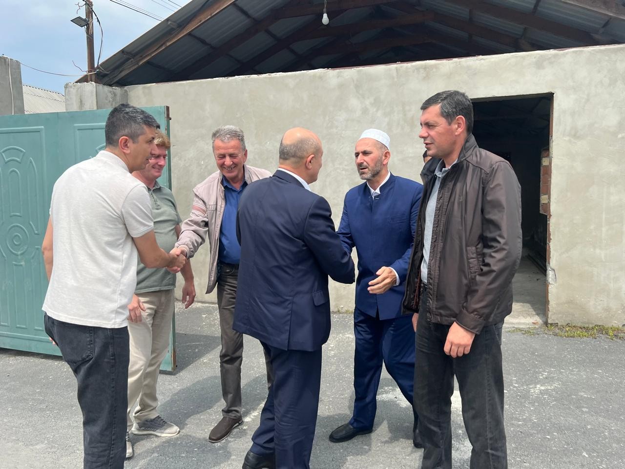 Millət vəkili şəhidin ailəsinə baş çəkdi - FOTOLAR